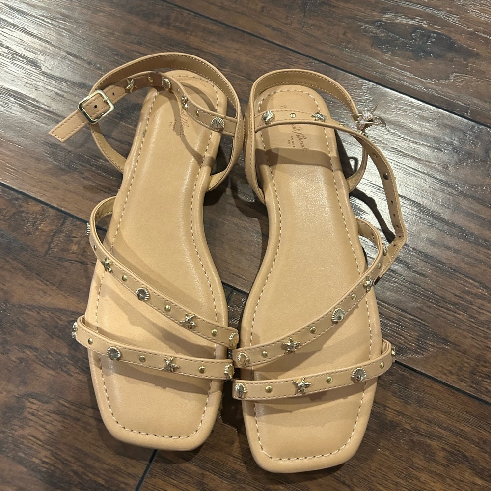 Universal Thread Tan Studded Sandals NWOT